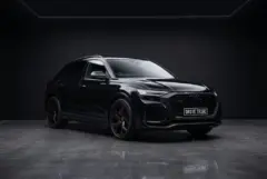 Audi RS Q8, studio, front three quarter