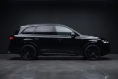 Audi SQ7, studio, side profile
