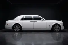 Rolls-Royce Phantom, studio, side profile